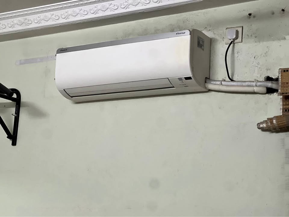 Daikin MTKM50U 1.5 ton 5-star split AC indoor unit with wide flap louver design and triple display panel